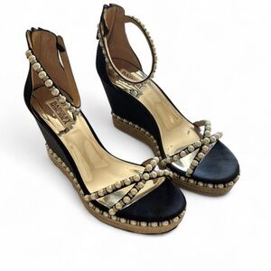 NWB Badgley Mischka Sloan Pearl Accent Satin Black Wedge 9.5